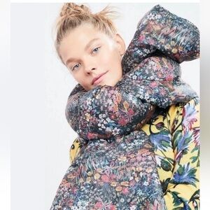 J.Crew Liberty of London Fabric Floral Puffer Scarf Primaloft